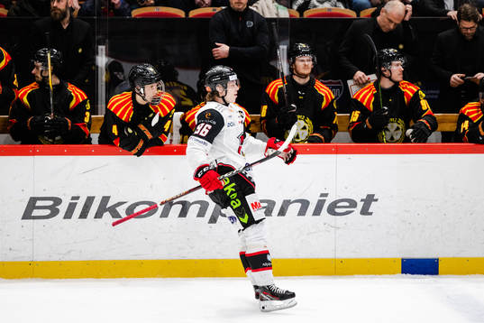 Malmö Redhawks Lukas Wernblom jublar