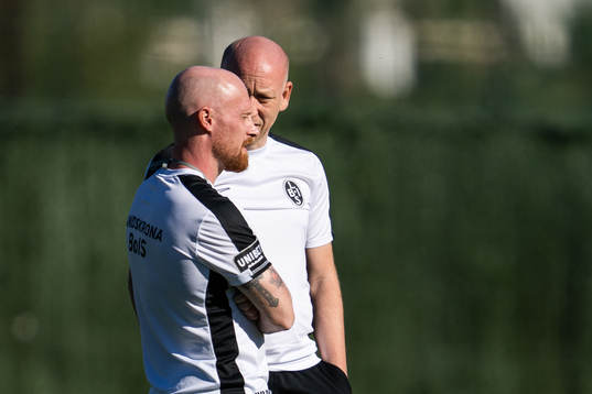 assisterande tränare Max Mölder och tränare Billy