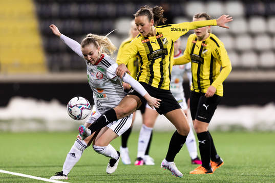 Bläddra bland fler bilder av Fotboll, Träningsmatch, Häcken - Lidköping