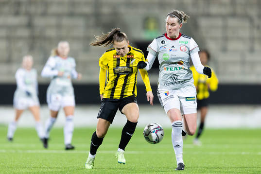 Häckens Dora Zeller och Lidköpings Emma Gabrielsson