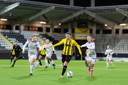 Häckens Alexandra Hellekant