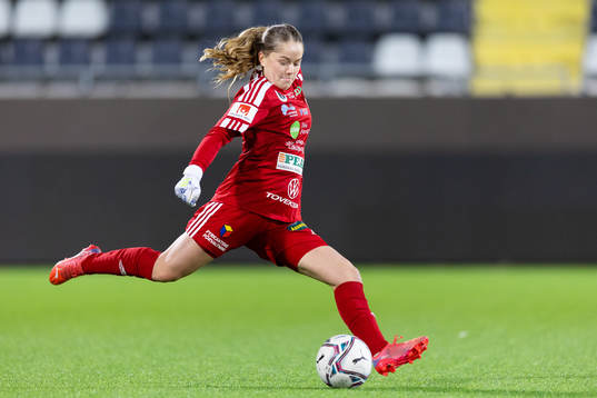 Lidköpings målvakt Liisa Tuomi