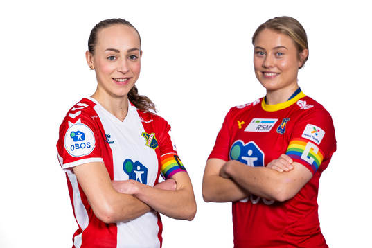 Emilie Raaum Closs of Lyn and Sarah Suphellen of Røa pose