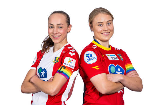 Emilie Raaum Closs of Lyn and Sarah Suphellen of Røa pose
