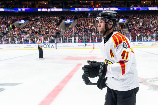 Brynäs Greg Scott jublar
