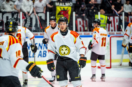 Brynäs Jacob Blomqvist deppar med lagkamraterna