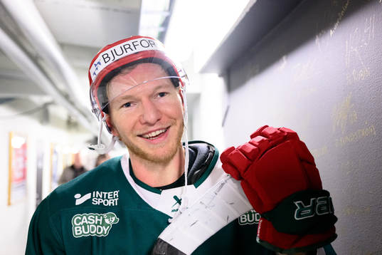 Andreas Borgman blir intervjuad