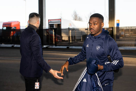 Joel Asoro of Djurgården arrives to the stadium ahead the