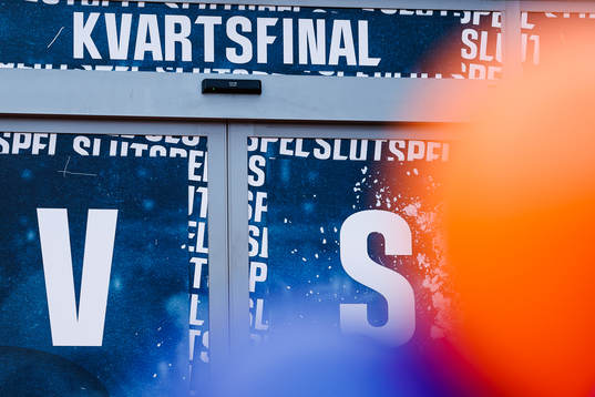 Huvudentré till Vida arena före kvartsfinal ett i SHL