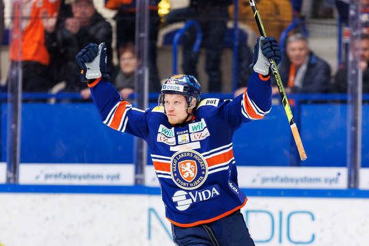 Växjös Ludvig Nilsson jublar