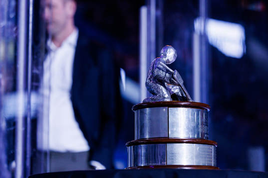 Pokal för segrare av grundserien före kvartsfinal ett i