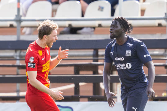 Bläddra bland fler bilder av Fotboll, Träningsmatch, Kristiansund - Landskrona