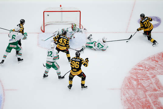 Skellefteå AIKs Jonathan Johnson gör 2-3