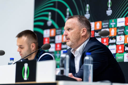 Head coach John van