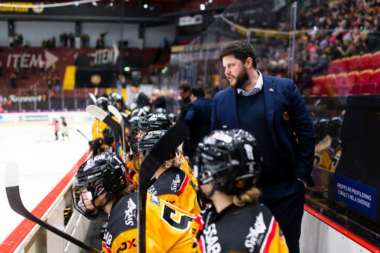 Luleås assisterande tränare Oskar Häggström