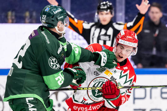 Färjestads Per Åslund och Frölundas Jere Innala i bråk