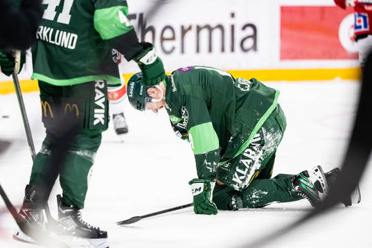 Färjestads Victor Ejdsell har ont