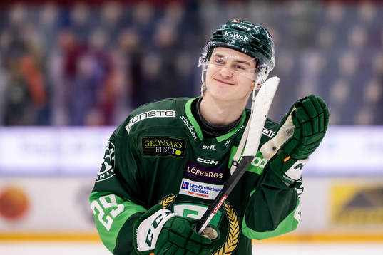 Färjestads Lucas Forsell jublar