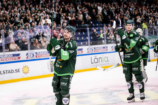 Färjestads Linus Johansson jublar
