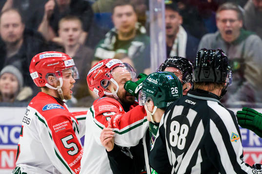 Frölundas Jan Mursak och Färjestads Joel Nyström