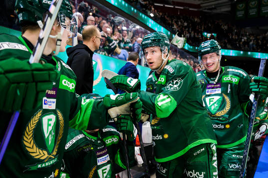 Färjestads Lucas Forsell, Eric Engstrand och Victor