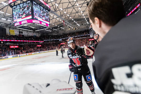 Örebros Rasmus Rissanen jublar