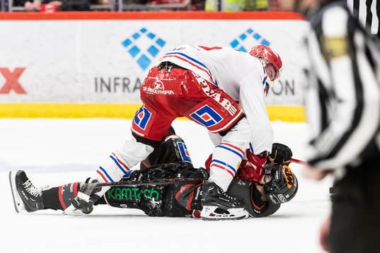 Timrås Panu Mieho och Örebros Kristian Näkyvä