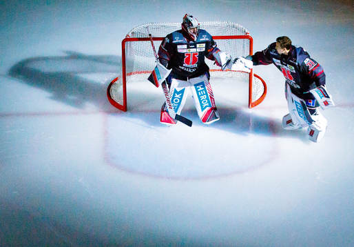 Örebros målvakt Jhonas Enroth och målvakt Jonas Arntzen