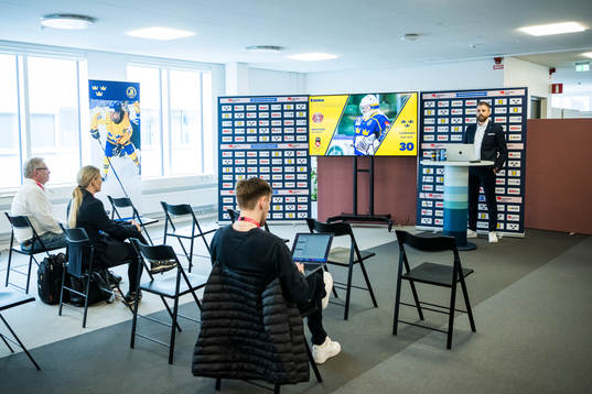 Ulf Lundberg, Head Coach of Sweden’s women national Ice
