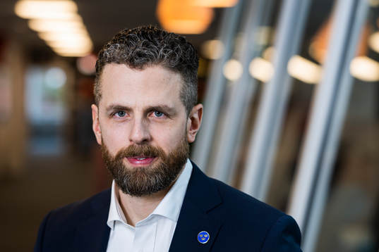 Ulf Lundberg, Head Coach of Sweden’s women national Ice