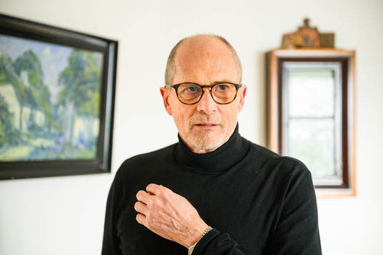 Fd generalsekreterare i Uefa Lars-Christer Olsson i sitt hem