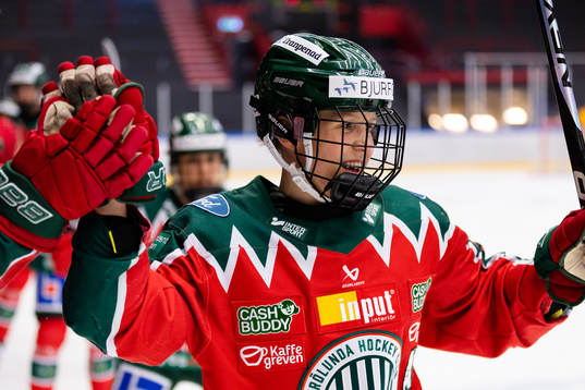 Frölundas Michelle Karvinen jublar
