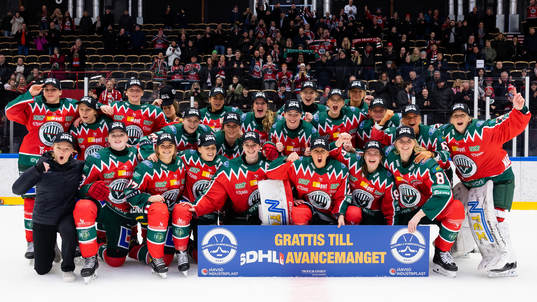 Frölundas spelare jublar