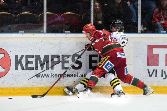 Modos Niklas Folin och AIKs Rasmus Rudslätt
