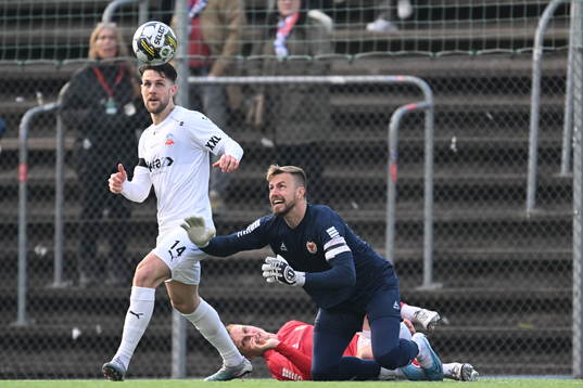 Helsingborgs Oliver Stojanovic Fredin and Kalmars Ricardo
