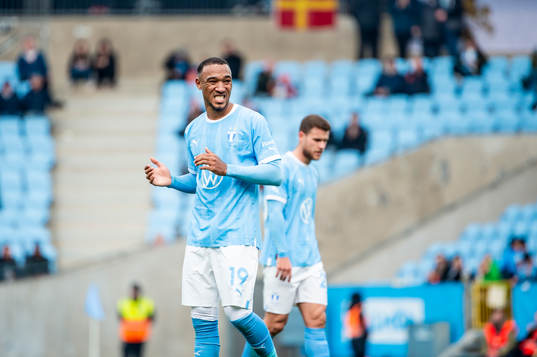 Malmö FFs Derek Cornelius deppar