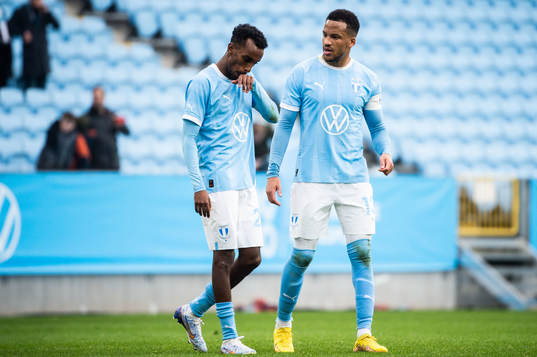Malmö FFs Taha Ali och Martin Olsson deppar