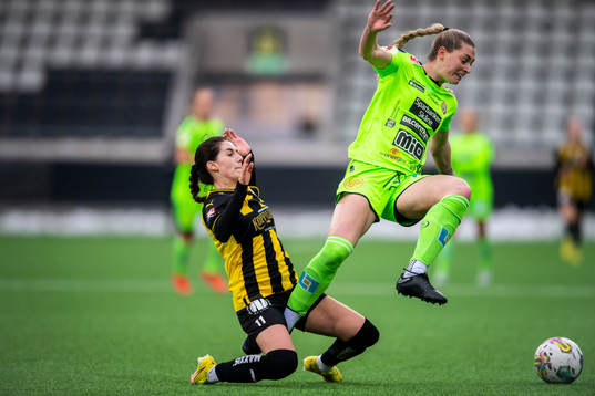 Häckens Clarissa Larisey och Kristianstads Jordan Brewster