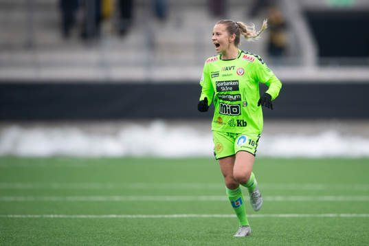 Kristianstads målskytt Emmi Alanen jublar