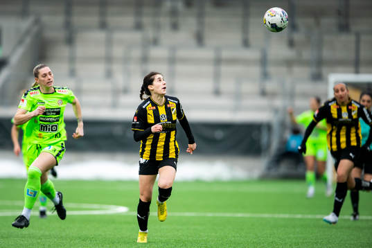 Häckens  Clarissa Larisey