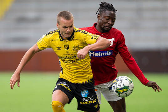Elfsborgs Gustav Henriksson och Degerfors Fortune Akpan