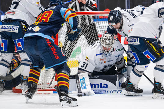 Karlskogas målvakt Marcus Hellgren
