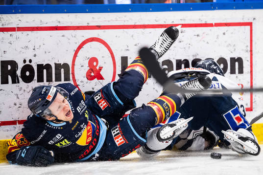 Djurgårdens Daniel Glad har ont och Karlskogas Markus