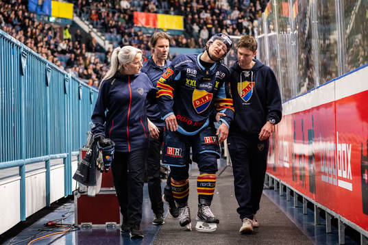 Djurgårdens Daniel Glad har ont