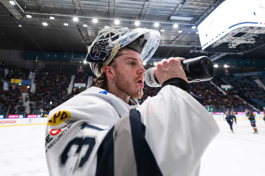 Karlskogas målvakt Marcus Hellgren
