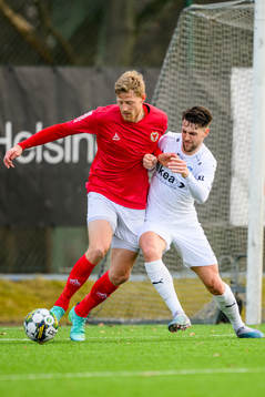 Kalmars Lars Saetra och Helsingborgs Oliver Stojanovic