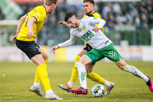 Hammarbys Viktor Djukanovic, Mjällbys Herman Johansson och
