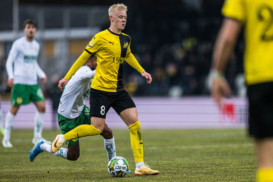 Mjällbys Otto Rosengren och Hammarbys Tesfaldet Tekie