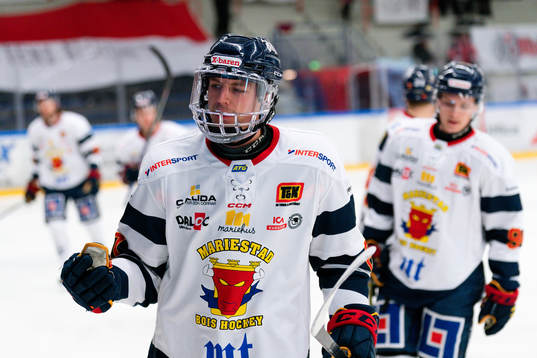 Mariestads Otto Henell jublar