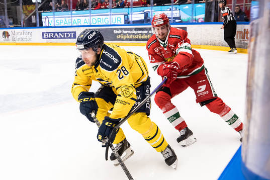 Södertäljes Emil Alba och Moras Fabian Ilestedt